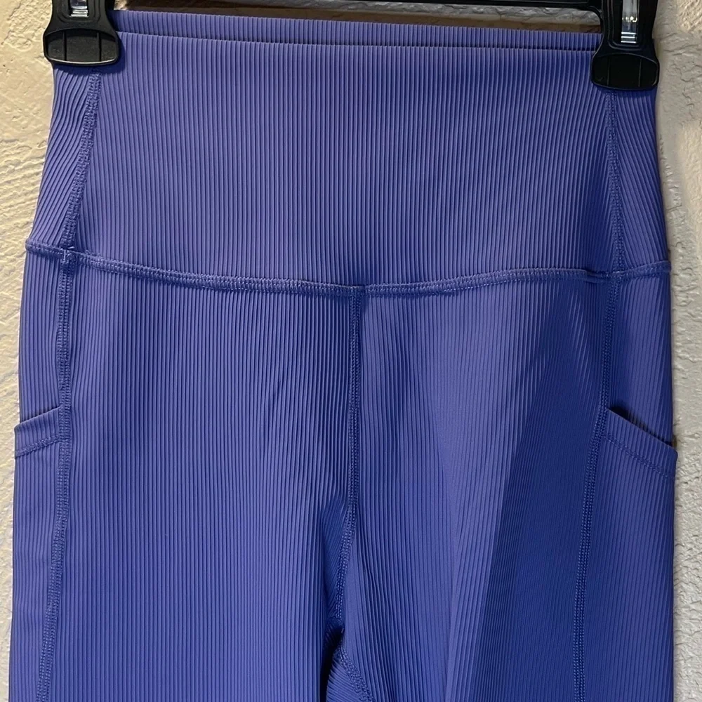Thick Athletics LUX Ribbed On-the-Move Purple Leggings Side Pockets - Picture 2 of 12